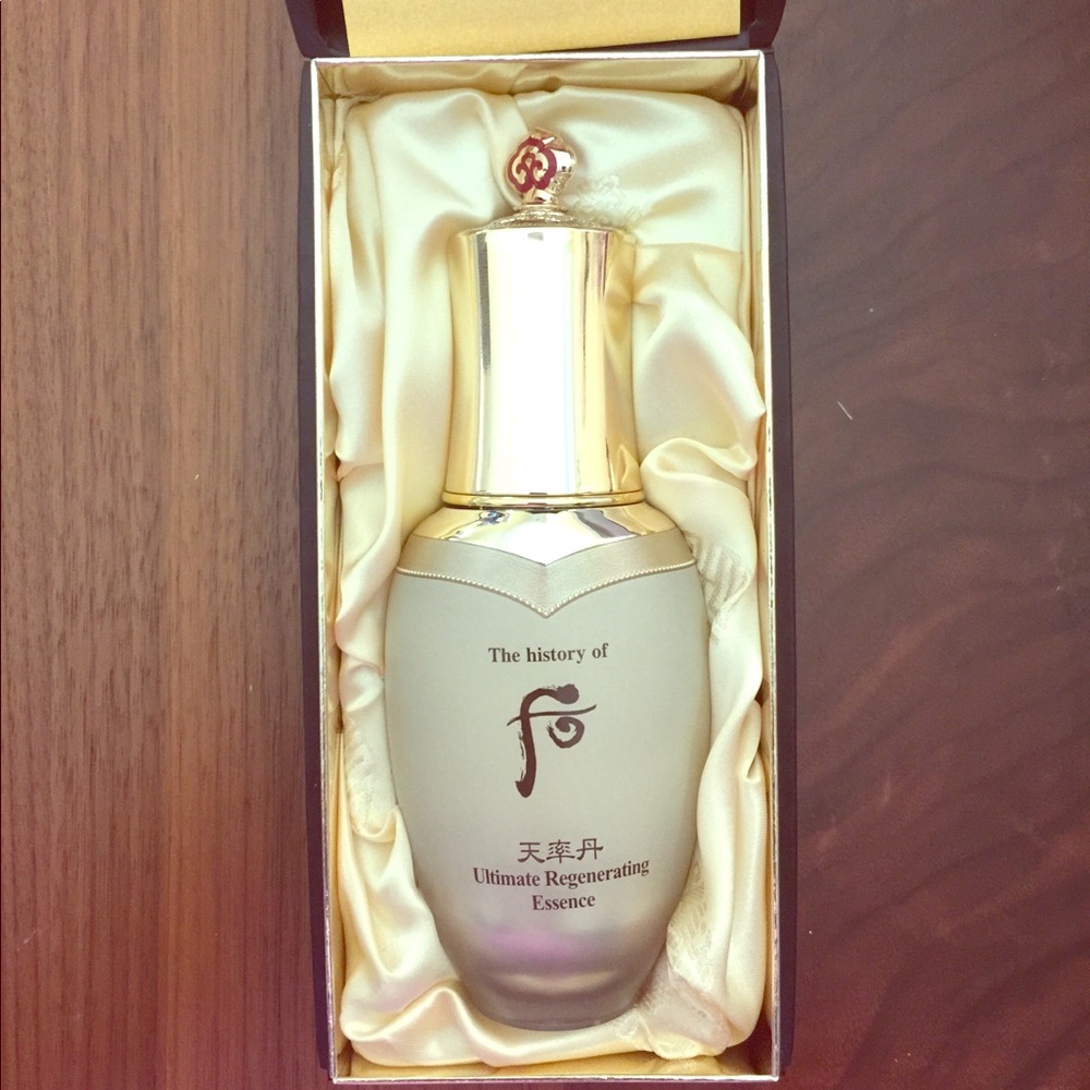 The History of Whoo Ultimate Regenerating Essence